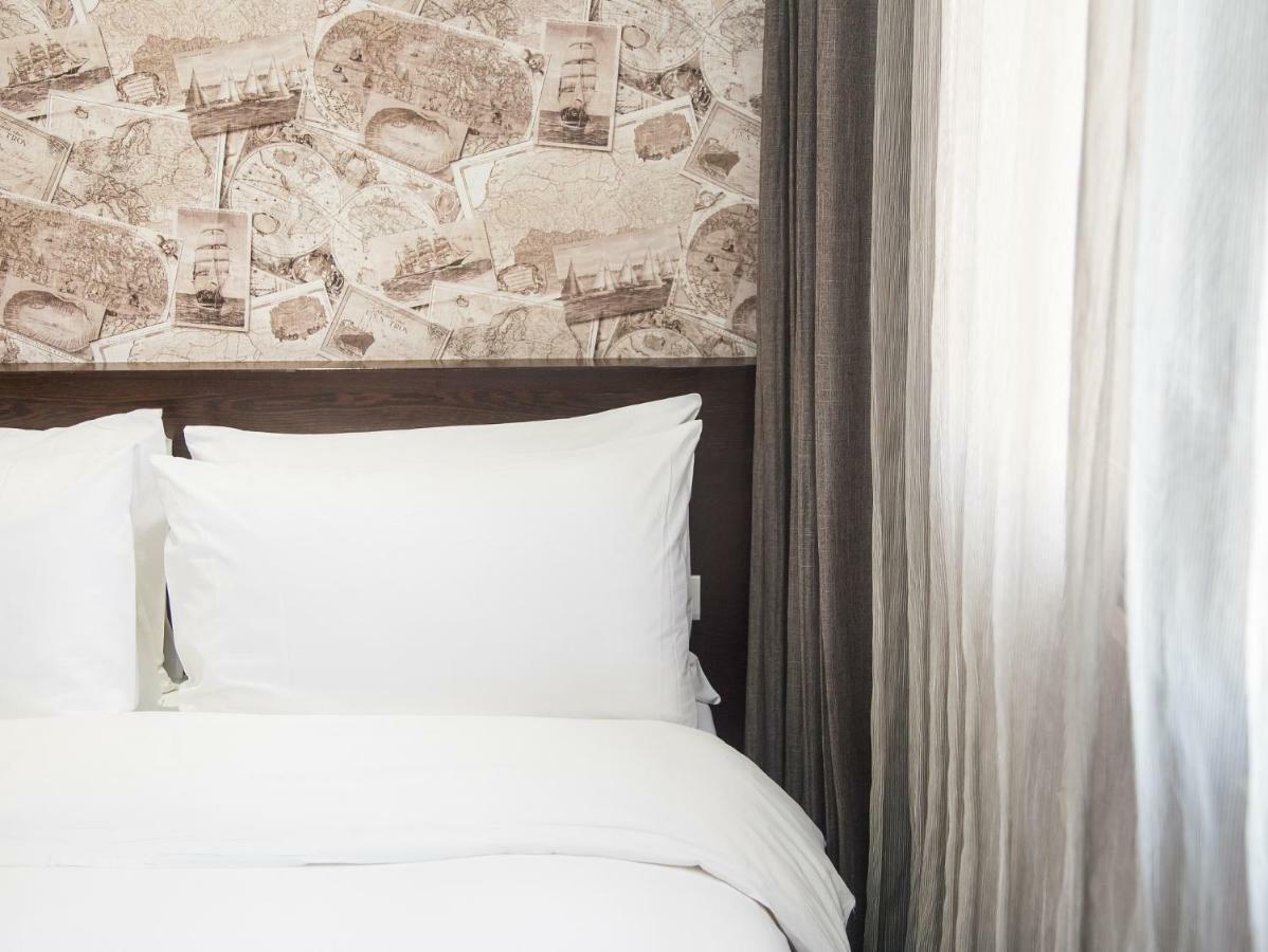 Khan Hotel Kaohsiung Bagian luar foto
